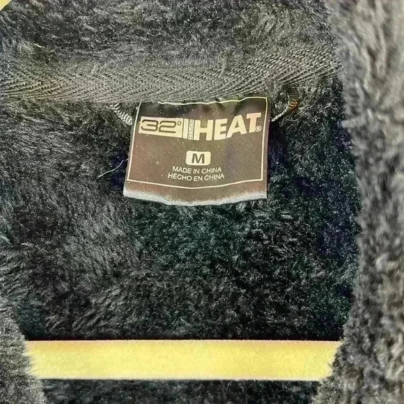 32 Degrees Jacket Black Women’s Medium Plush Faux Fur Zip Up Pockets - Picture 5 of 9